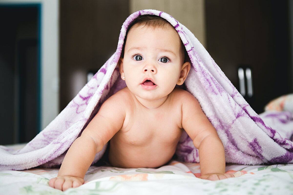 Les 15 prénoms les moins populaires des années 2010: Qui a donc nommé son enfant Dior Gnagna ?