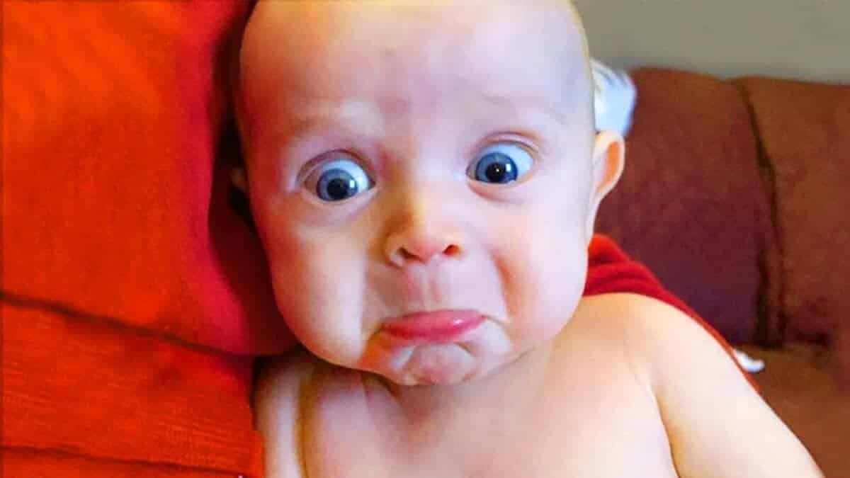 Prénoms palindromes : les 20 plus beaux prénoms qui se lisent dans les deux sens