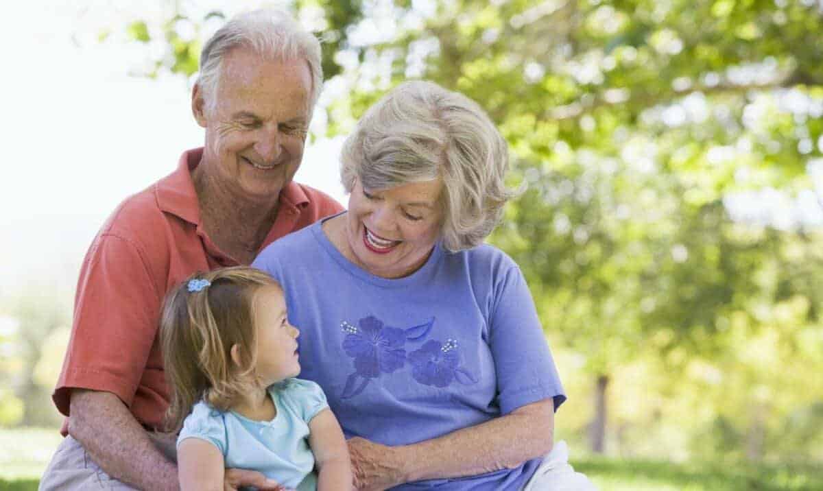 Ces prénoms de grands-parents redeviennent à la mode en 2023