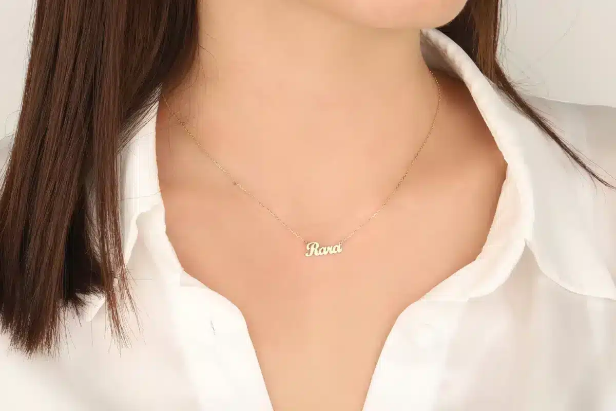 Personnaliser des bijoux avec votre prénom: Une touche unique et personnelle